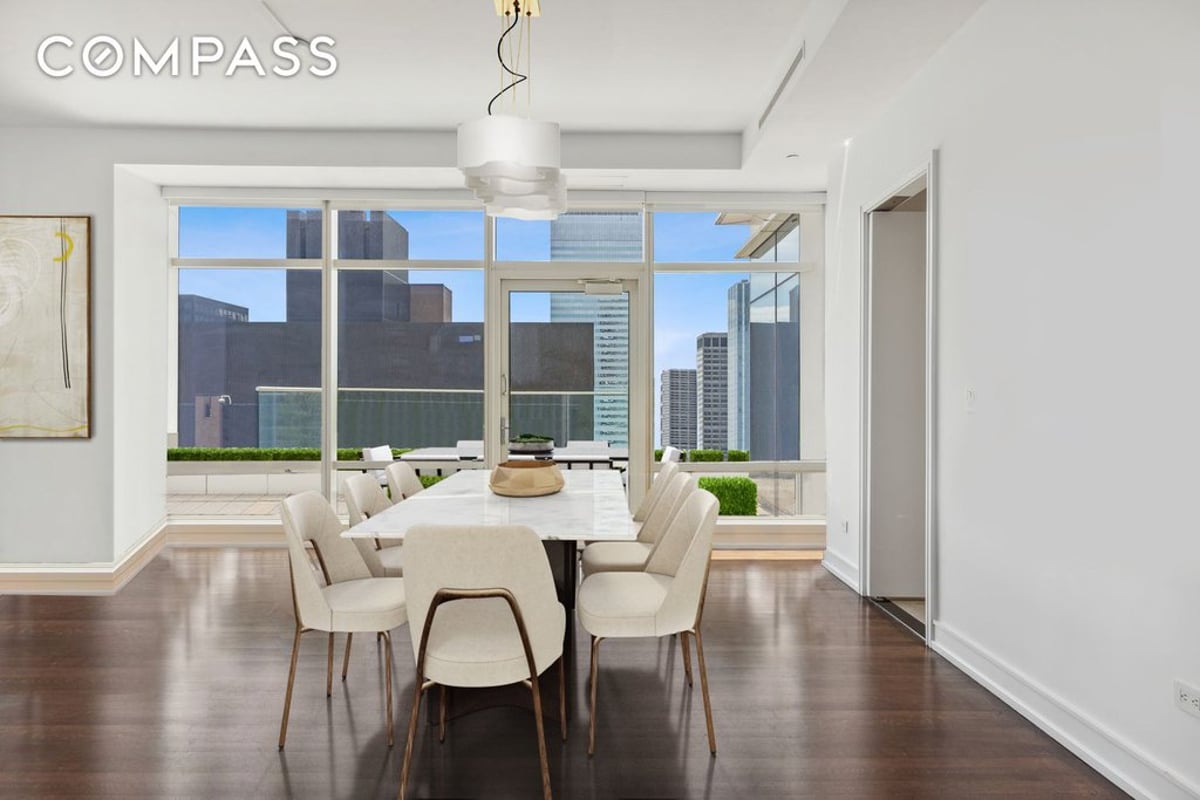 Photo for One Beacon Court - 151 East 58th Street Condominium in Midtown East, Manhattan