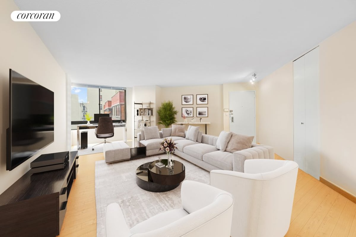 Photo for The Bromley - 225 West 83rd Street Condominium in Upper West Side, Manhattan