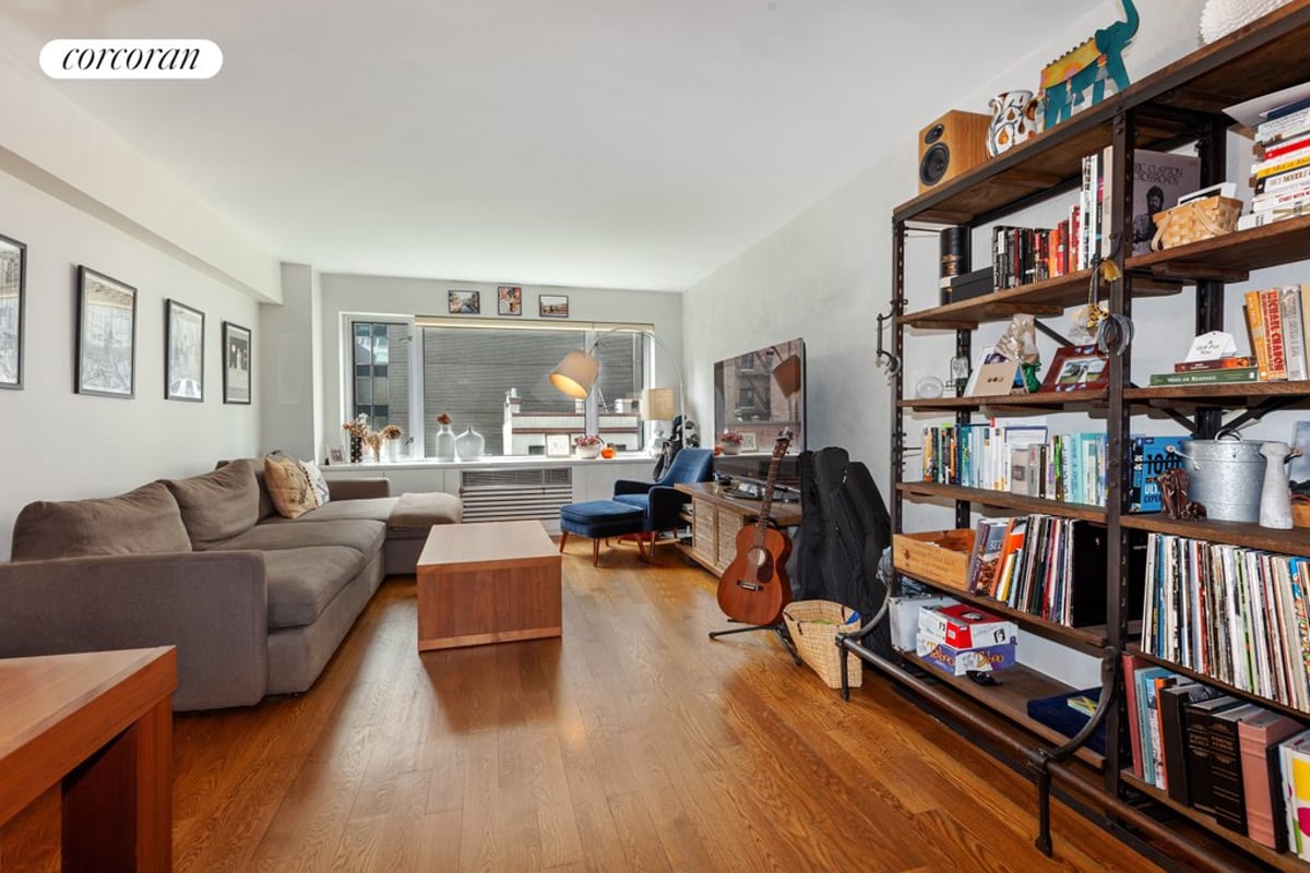 Photo for 211 East 51st Street - 211 East 51St Street Condominium in Turtle Bay, Manhattan