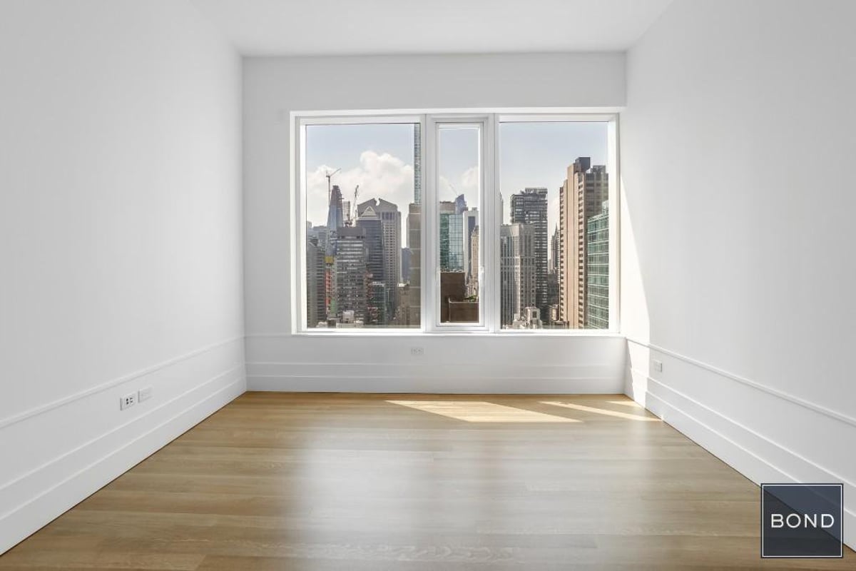 Photo for 252 East 57th Street - 252 East 57th Street Condominium in Midtown East, Manhattan