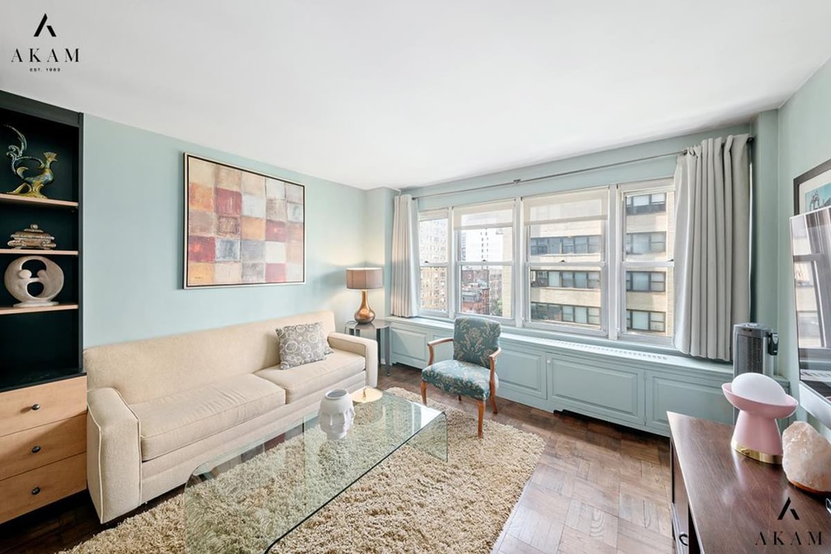 Photo for 155 East 38th Street - 155 East 38th Street Condominium in Murray Hill, Manhattan