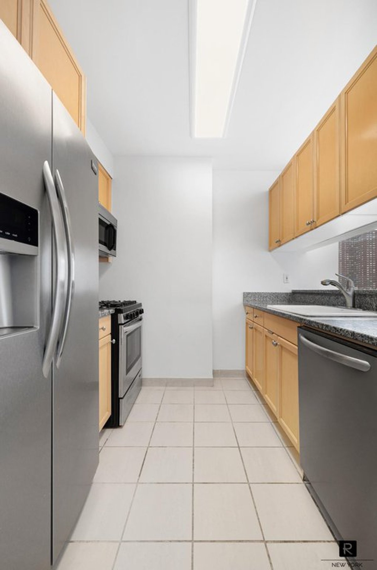 Photo for 1760 Second Avenue - 1760 Second Avenue Condominium in Upper East Side, Manhattan