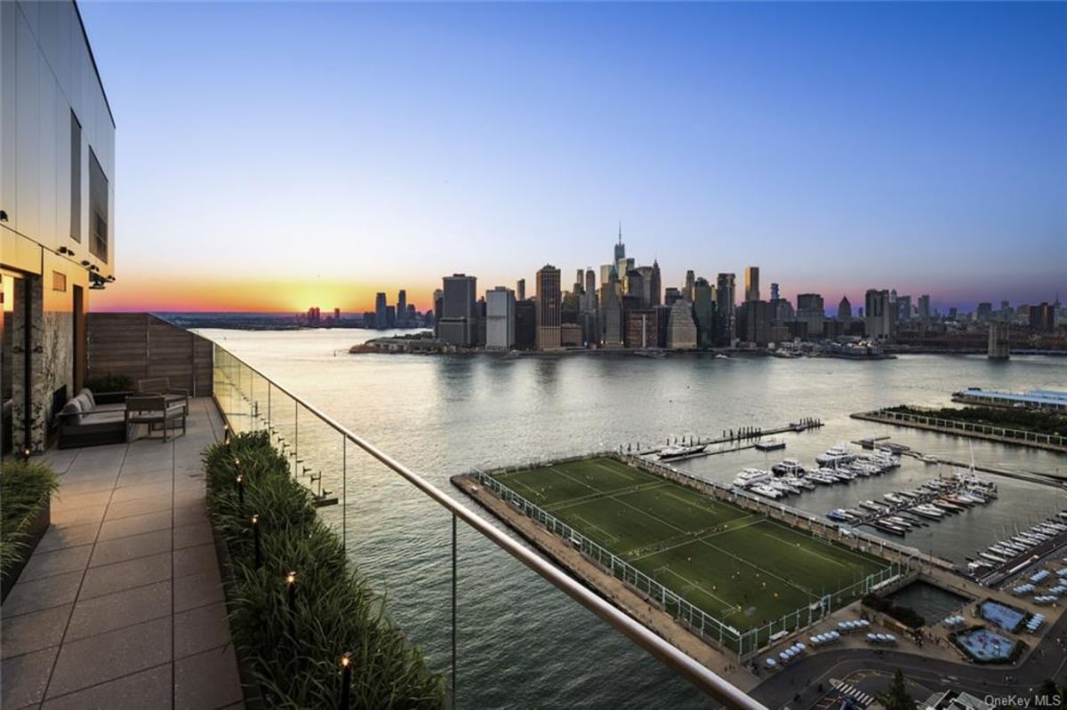 Photo for Quay Tower - 50 Bridge Park Drive Condominium in Brooklyn Heights, Brooklyn