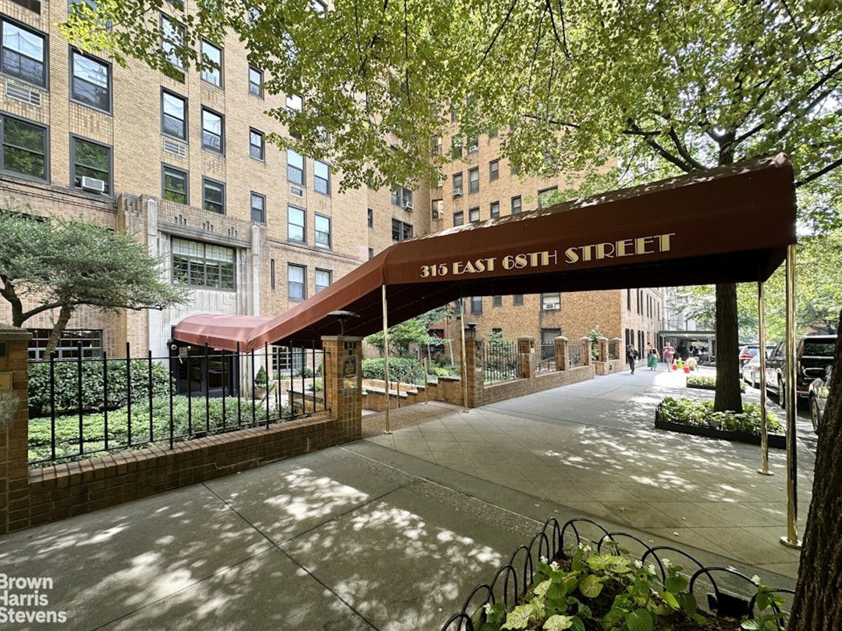 Photo for 315 East 68th Street - 315 East 68th Street Cooperative in Lenox Hill, Manhattan