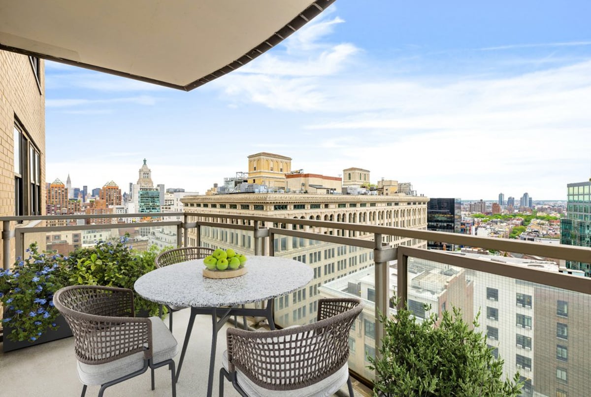 Photo for Georgetown Plaza - 60 East 8th Street Condominium in Noho, Manhattan