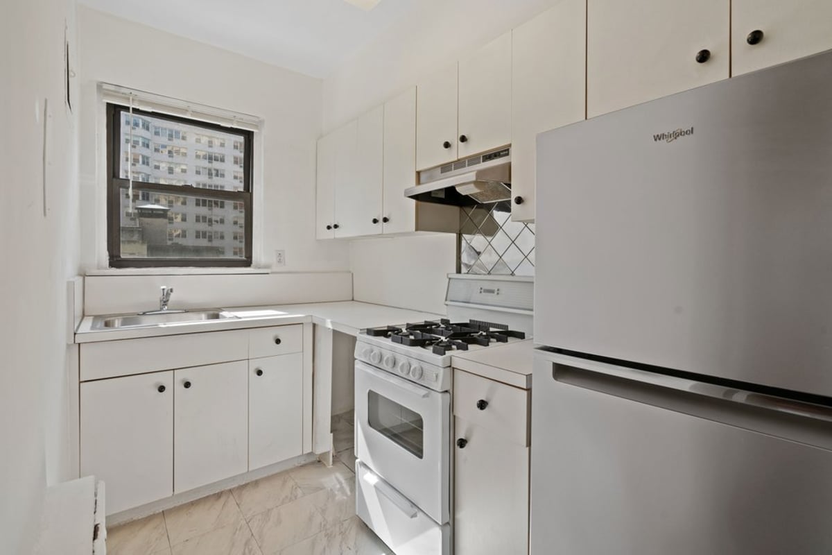 Photo for 240 East 46th Street - 240 East 46th Street Condominium in Midtown East, Manhattan