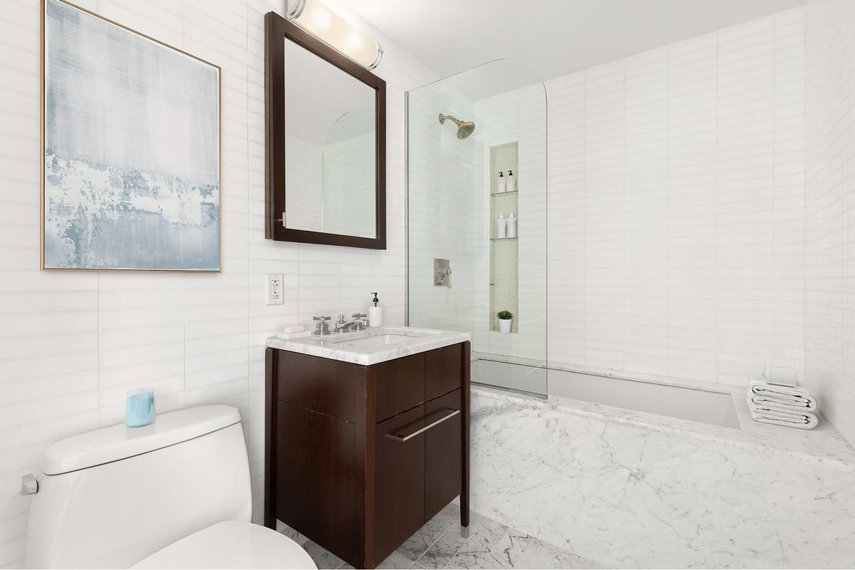 Photo for Barbizon/63 - 140 East 63rd Street Condominium in Upper East Side, Manhattan