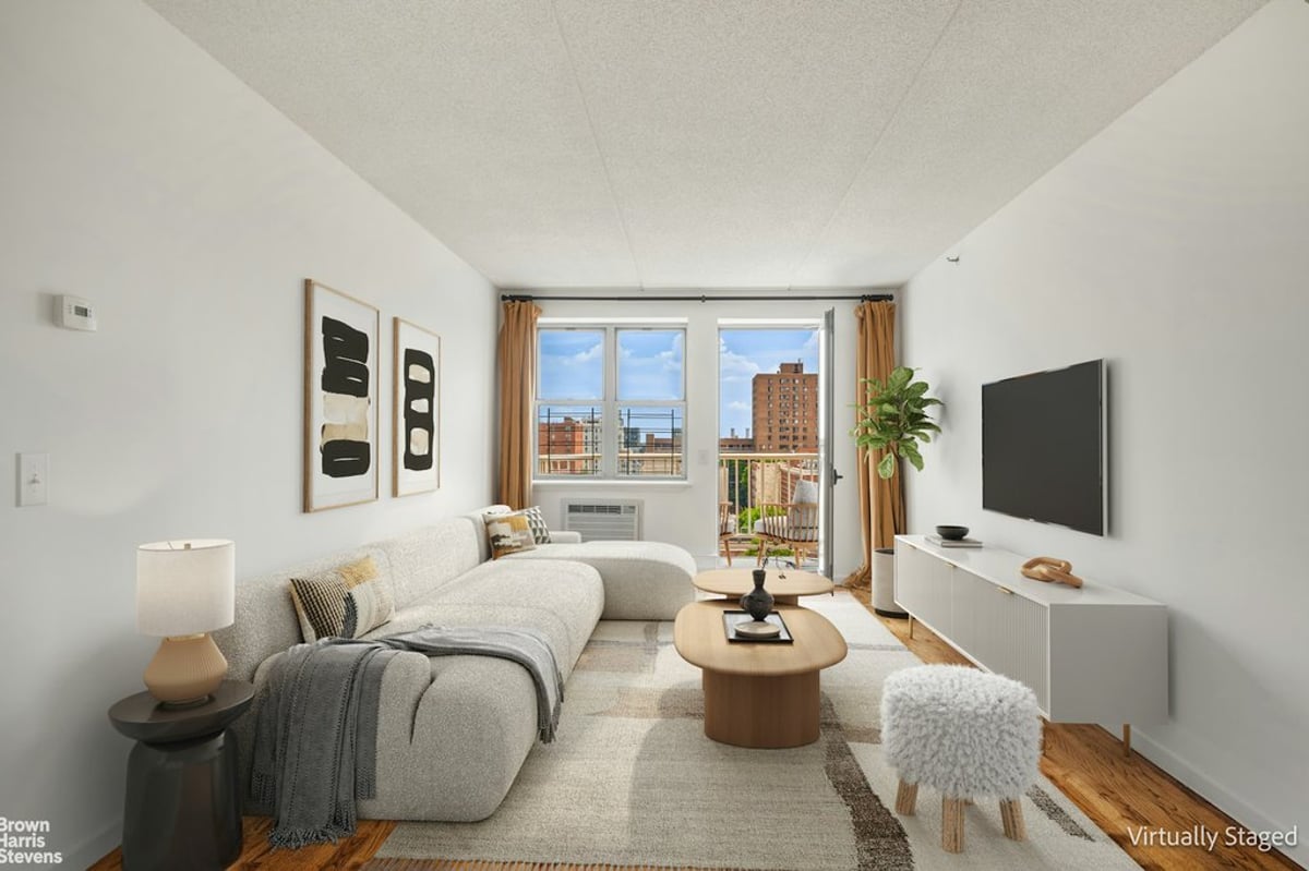 Photo for Madison Plaza - 1825 Madison Avenue Condominium in Central Harlem, Manhattan