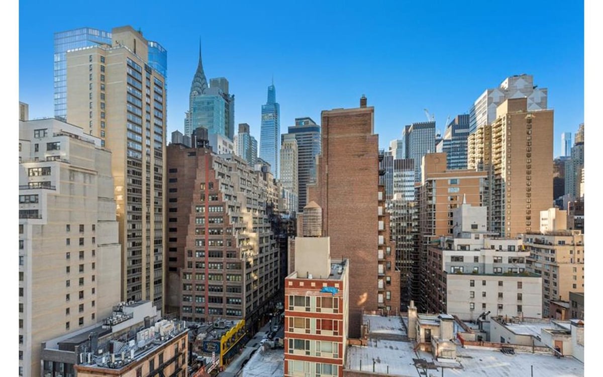 Photo for The Delegate - 301 East 45th Street Condominium in Midtown East, Manhattan