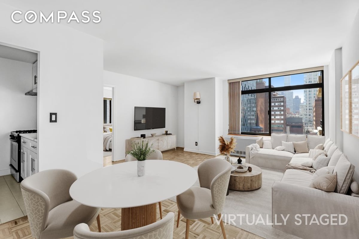 Photo for The Kingsley - 400 East 70th Street Condominium in Upper East Side, Manhattan