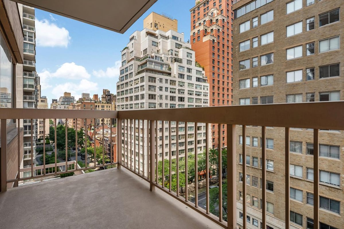 Photo for 200 East 69th Street - 200 East 69th Street Condominium in Upper East Side, Manhattan