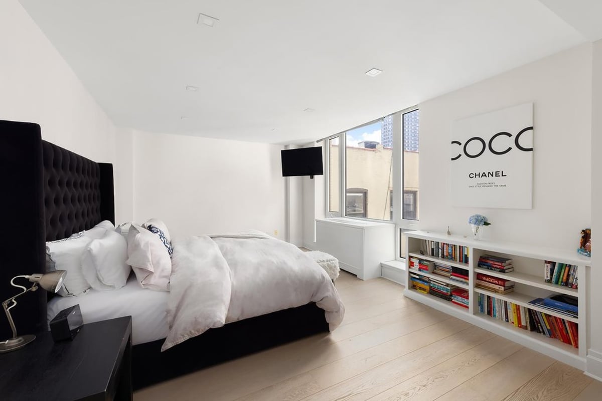 Photo for The Seville - 300 East 77th Street Condominium in Upper East Side, Manhattan