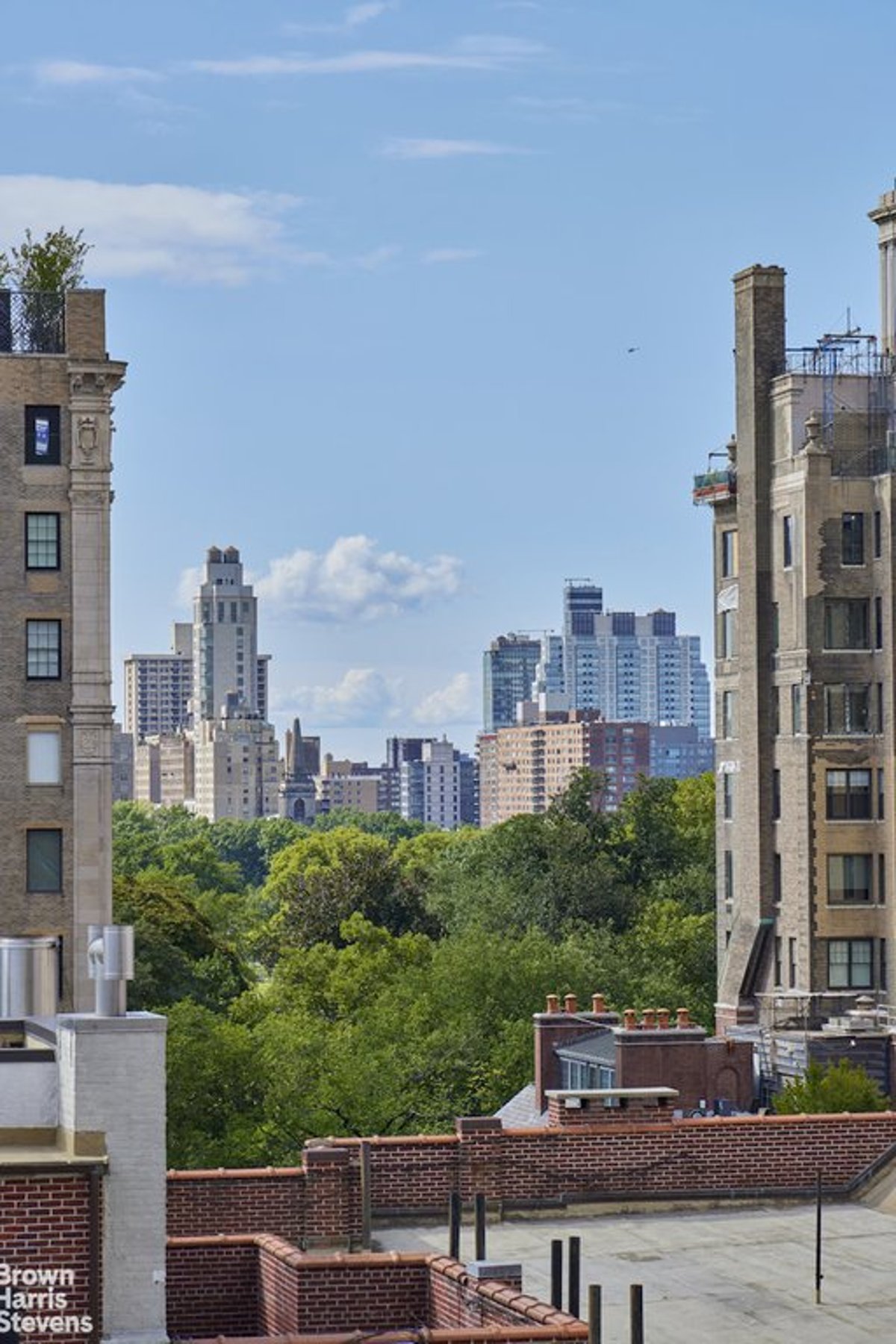 Photo for Carnegie Hill Tower - 40 East 94th Street Condominium in Carnegie Hill, Manhattan