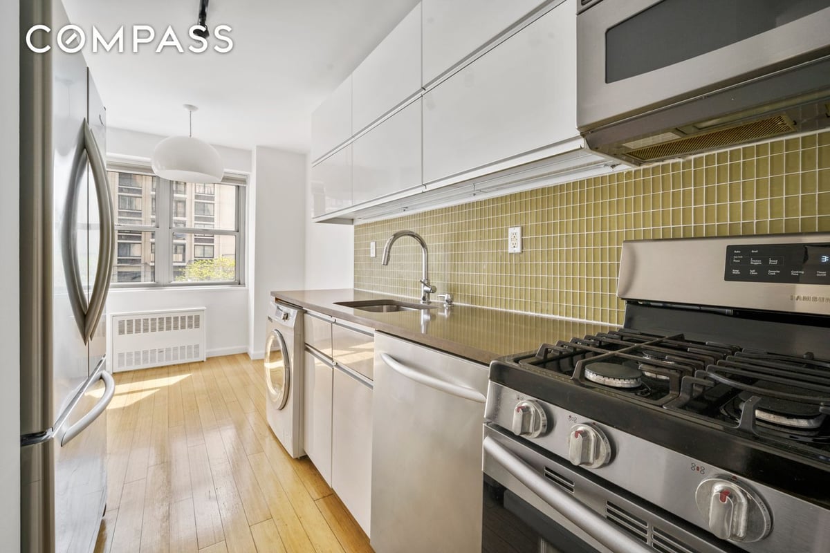 Photo for 100 West - 100 West 93rd Street Condominium in Upper West Side, Manhattan