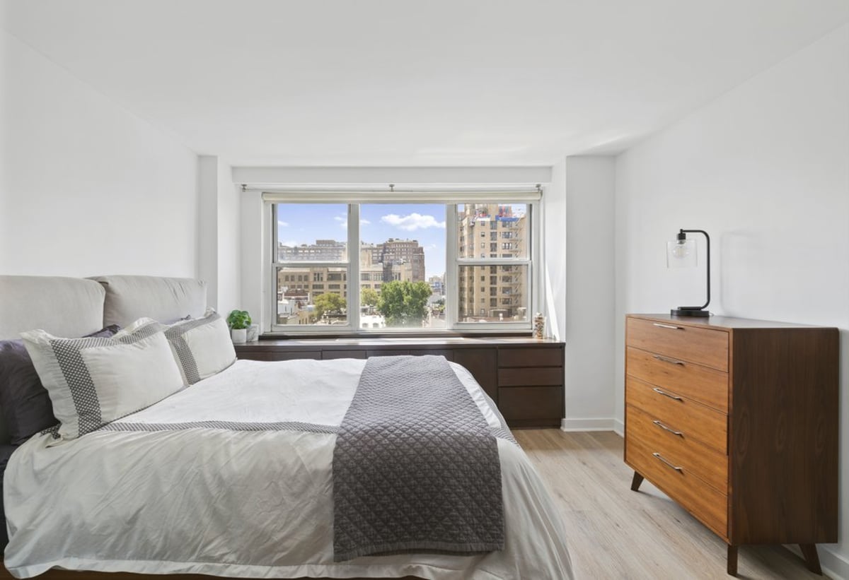 Photo for London Towne House - 360 West 22nd Street Condominium in Chelsea, Manhattan