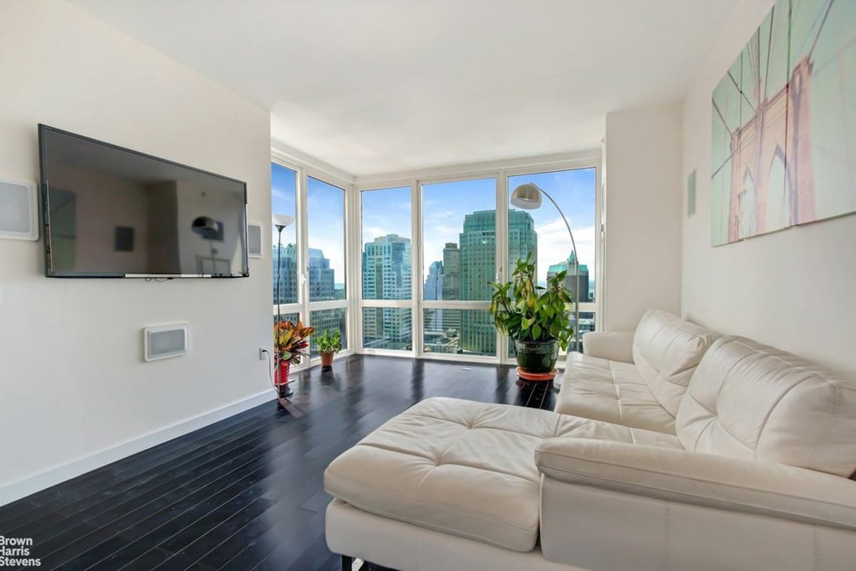 Photo for Oro - 306 Gold Street Condominium in Downtown Brooklyn, Brooklyn