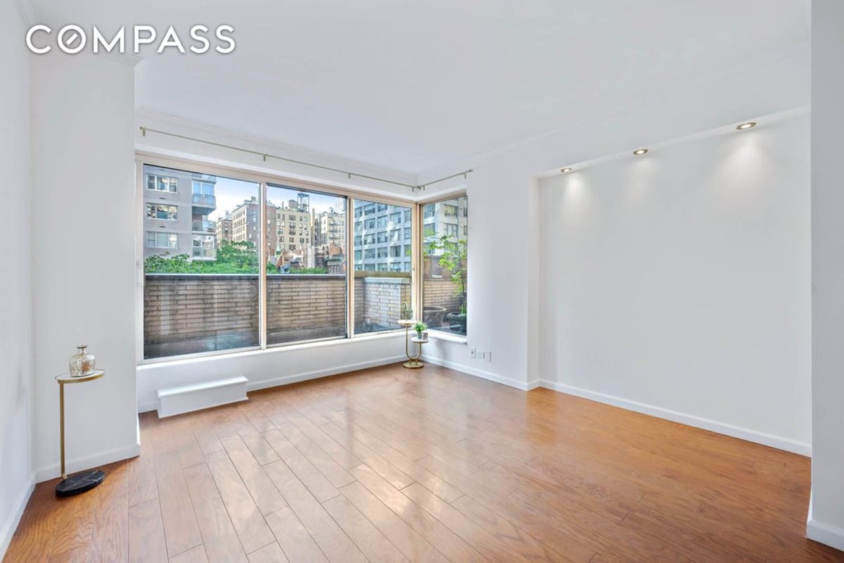 Photo for 200 East 69th Street - 200 East 69th Street Condominium in Upper East Side, Manhattan