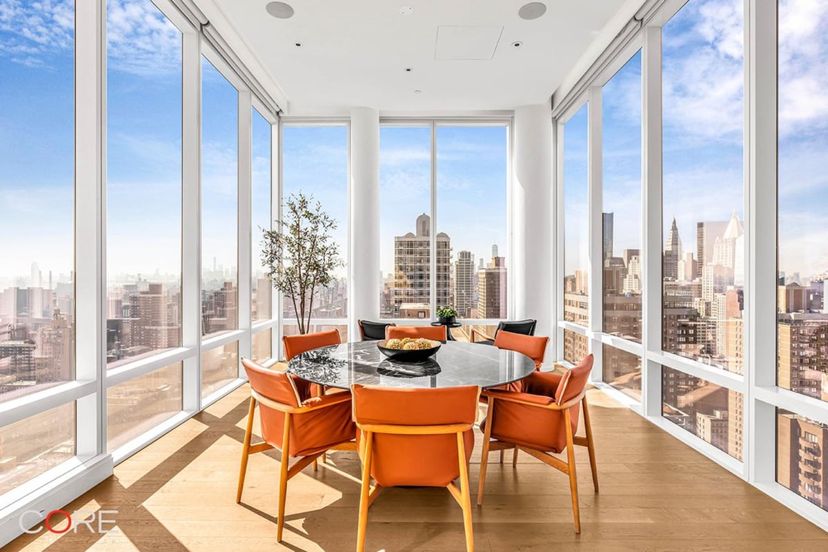 Photo for Eastlight - 501 Third Avenue Condominium in Kips Bay, Manhattan