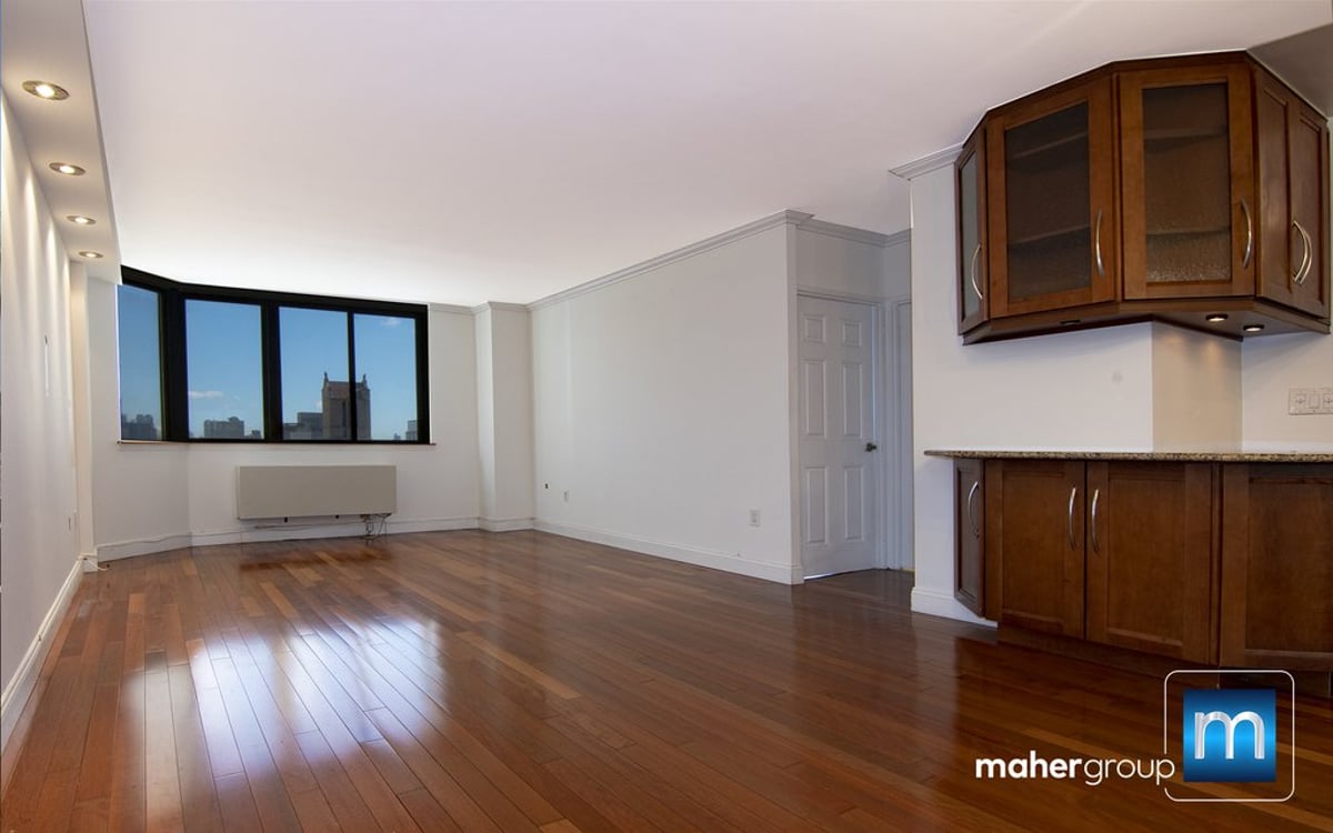 Photo for The Gramercy Place Condo - 280 Park Avenue South Condominium in Flatiron, Manhattan