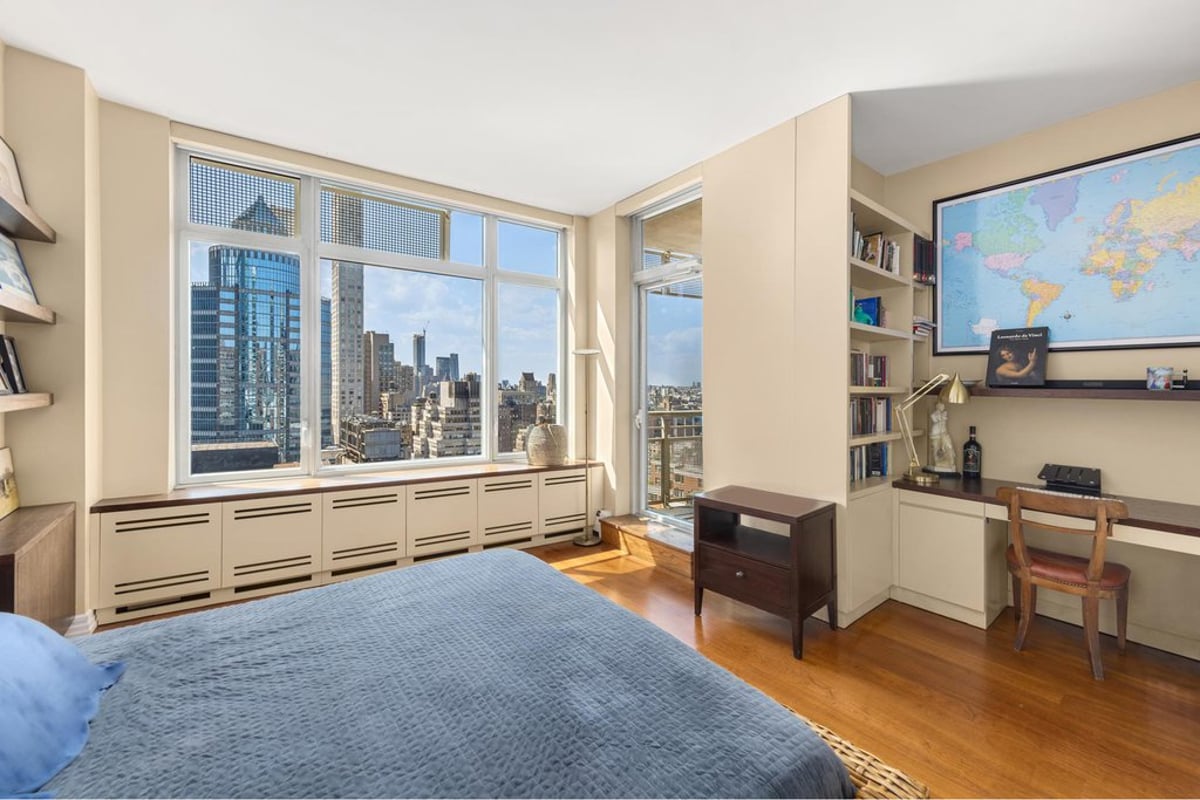 Photo for 205 East 59th Street - 205 East 59th Street Condominium in Upper East Side, Manhattan