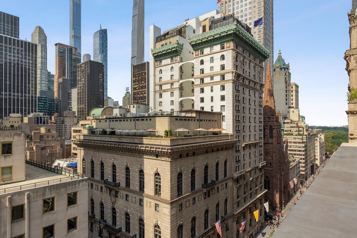 Photo for Mandarin Oriental Residences - 685 Fifth Avenue Condominium in , Manhattan