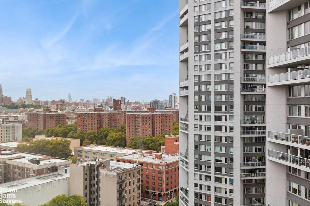 Photo for One Museum Mile - 1280 Fifth Avenue Condominium in Harlem, Manhattan