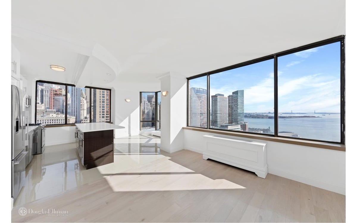 Photo for Liberty Terrace - 380 Rector Place Condominium in Battery Park City, Manhattan