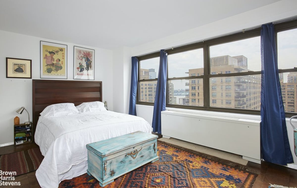 Photo for Lincoln Towers - 160 West End Avenue Condominium in Upper West Side, Manhattan